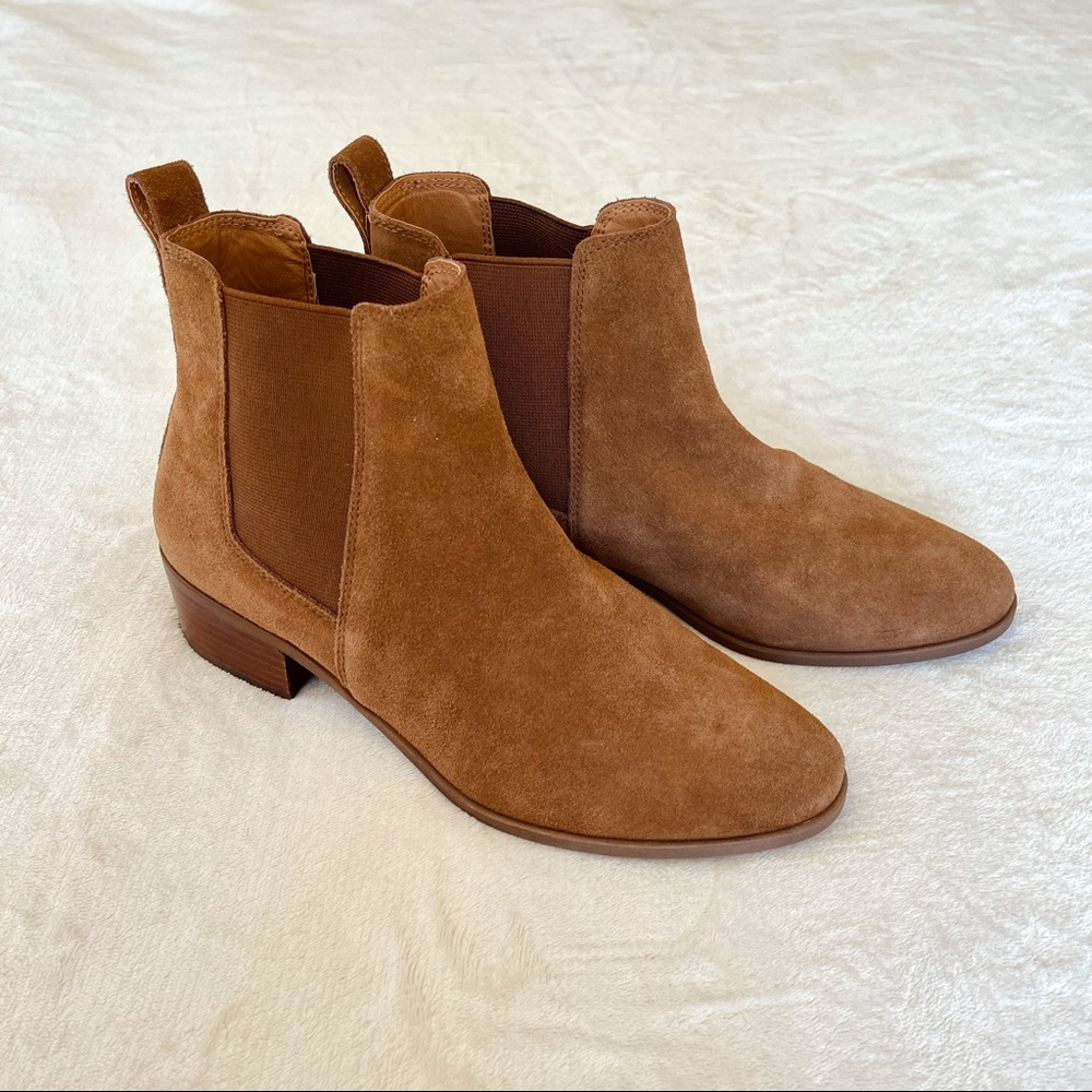 Steve Madden brown suede ankle boots